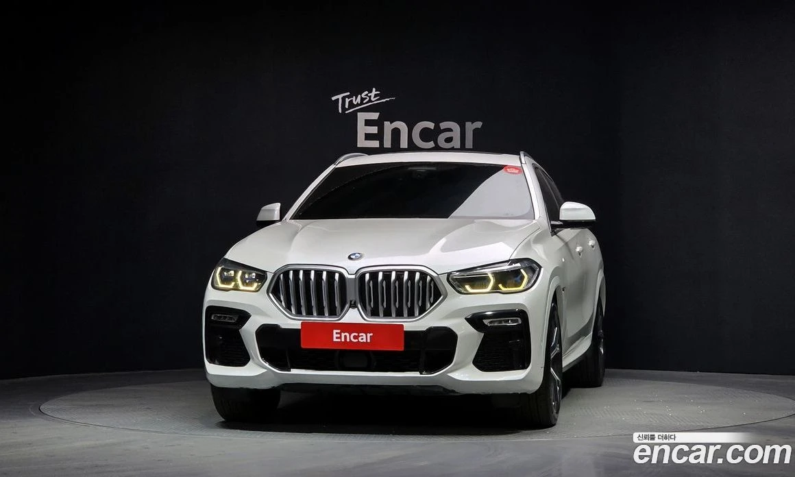BMW X6 xDrive40i M Sport, снимка 2 - Автомобили и джипове - 56123404