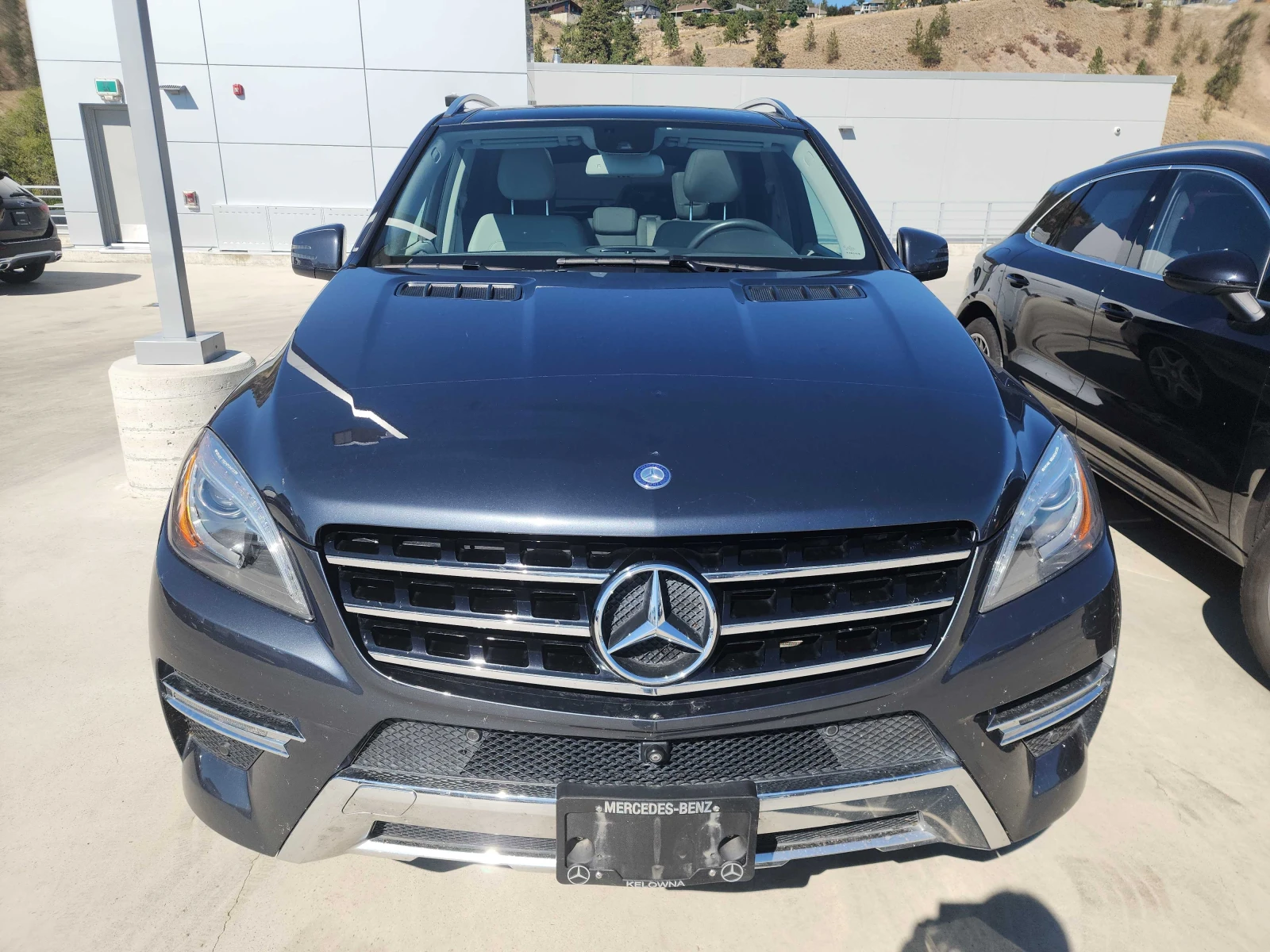 Mercedes-Benz ML 350 | CARFAX | БЕЗ ИНЦИДЕНТИ | OT MERCEDES, снимка 2 - Автомобили и джипове - 56124980