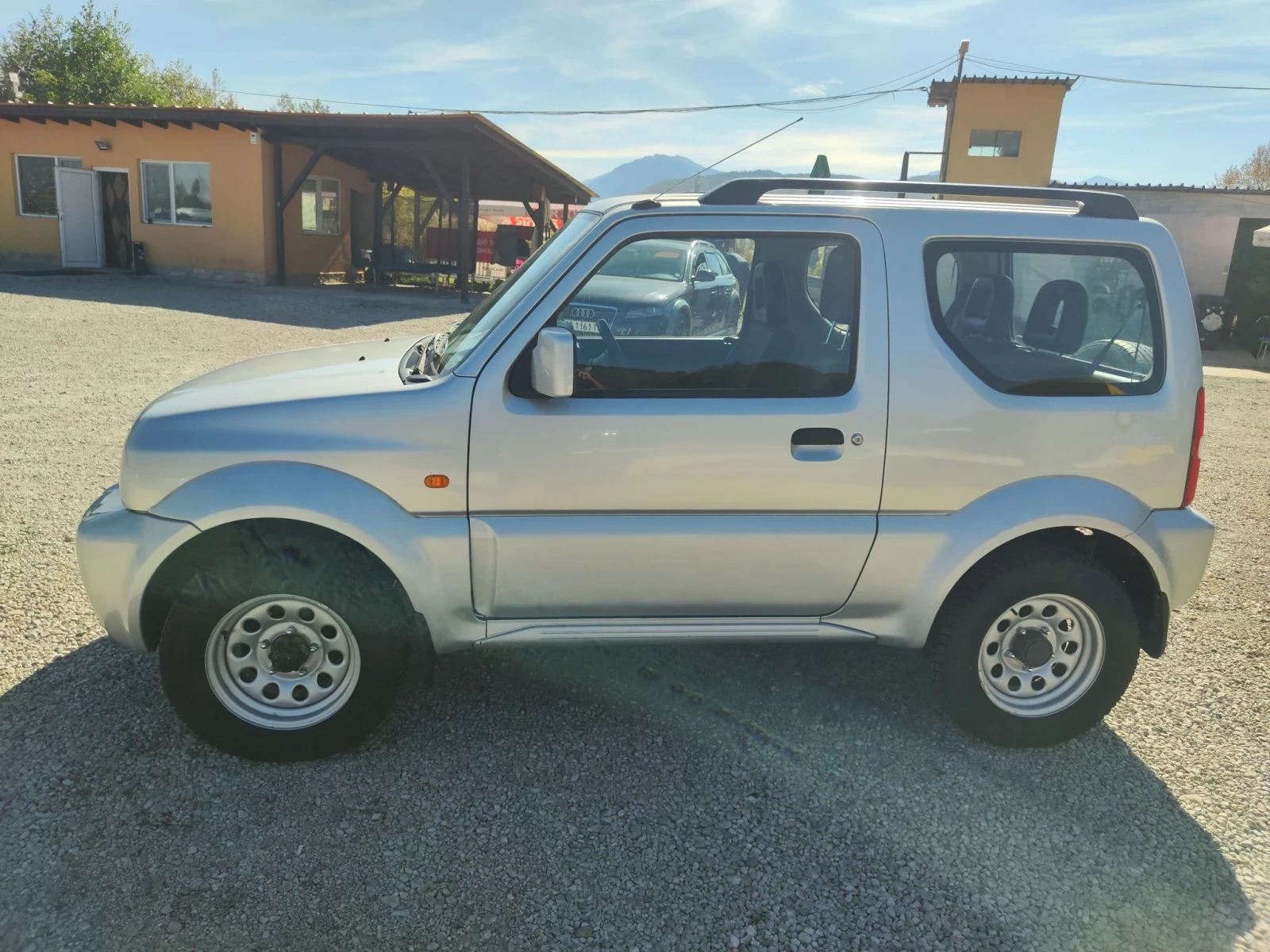 Suzuki Jimny 1.3 4#4 , снимка 2 - Автомобили и джипове - 56413868