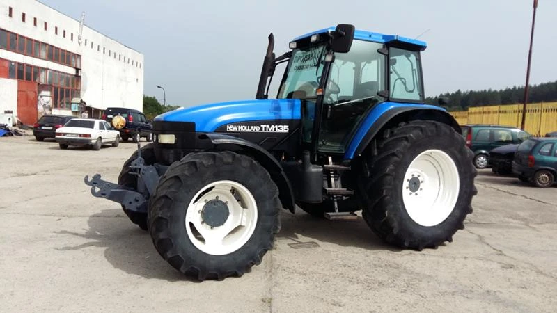 Трактор New Holland Части, снимка 2 - Селскостопанска техника - 47375578