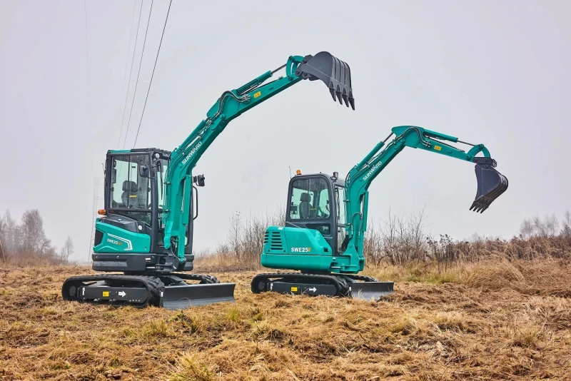 Багер Sunward SWE25F, снимка 2 - Индустриална техника - 51402815