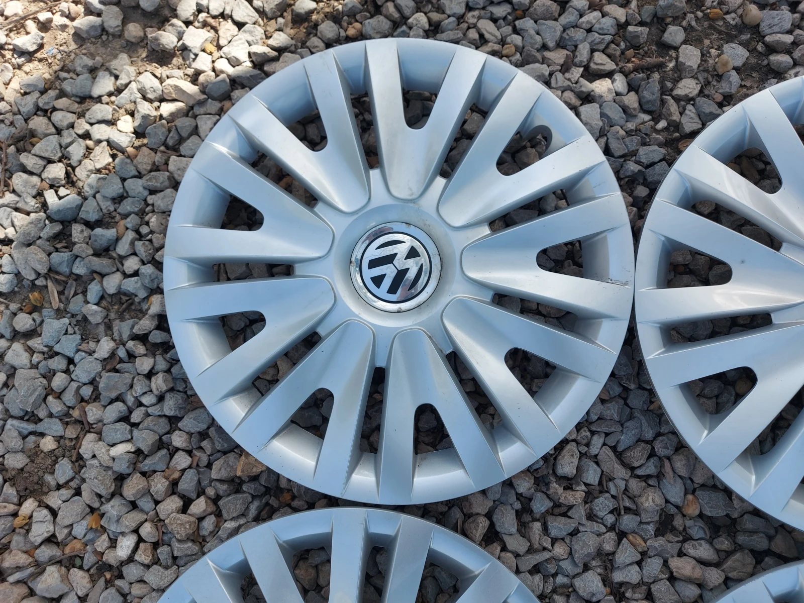   VW 15   | Mobile.bg   5