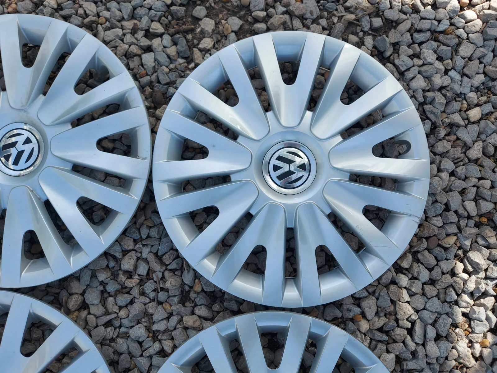   VW 15   | Mobile.bg   4