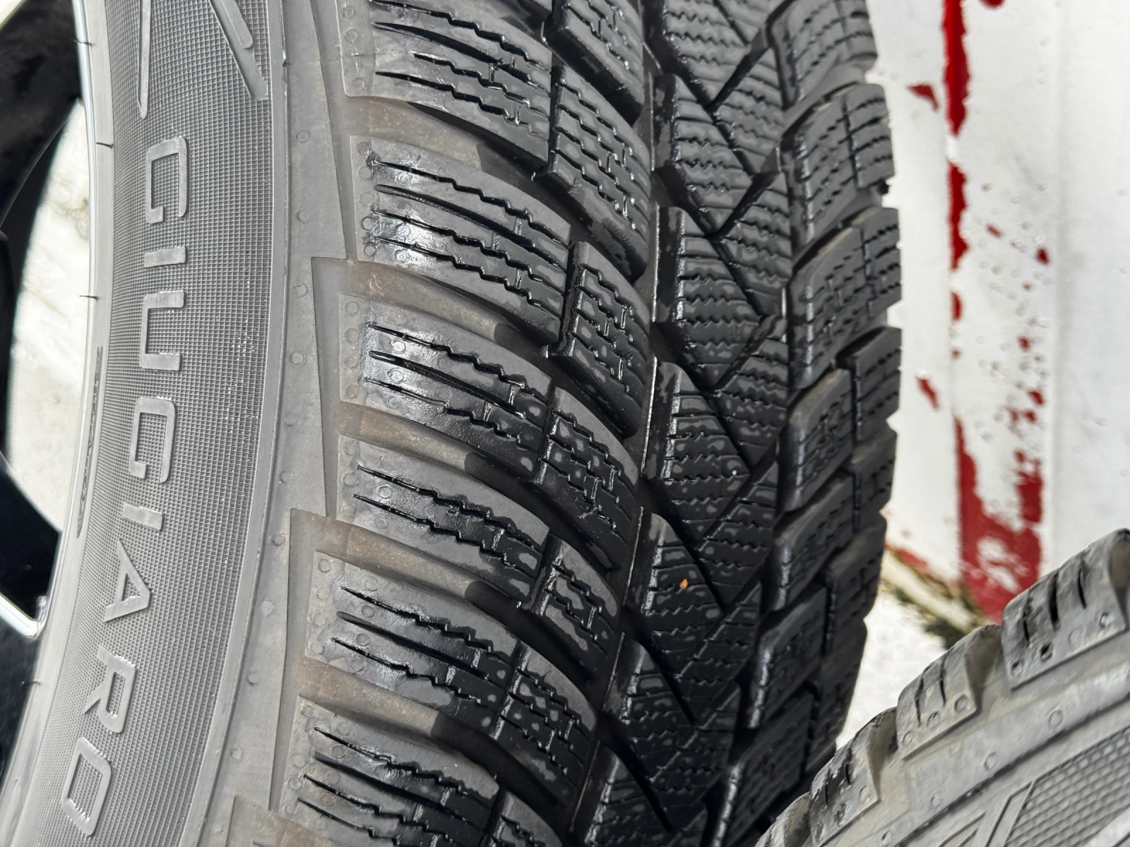 Гуми с джанти Vredestein 225/60R17, снимка 3 - Гуми и джанти - 55742027