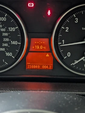 BMW 330, снимка 10