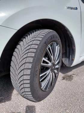 Toyota Auris Hybrid - Автоматик - ТОП..., снимка 2