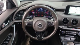 Kia Stinger 2.0 Turbo 2WD Platinum | PANORAMA | NAVI | КОЖА, снимка 8