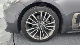 Kia Stinger 2.0 Turbo 2WD Platinum | PANORAMA | NAVI | КОЖА, снимка 17