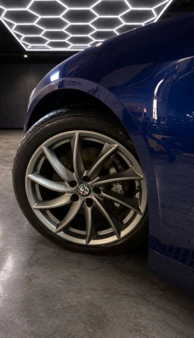 Alfa Romeo Giulia * 4dr Sdn RWD * CARFAX * ЦЕНА ДО БГ, снимка 5