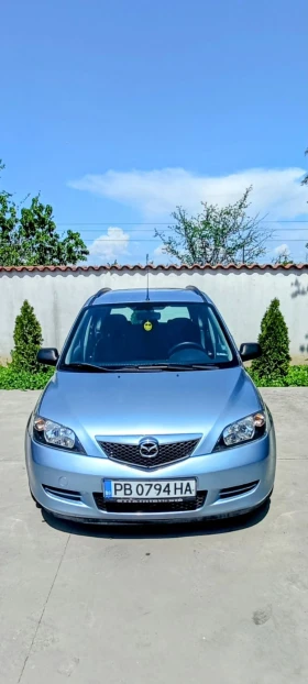  Mazda 2
