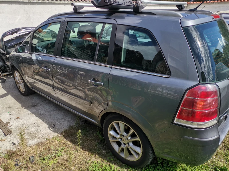 Opel Zafira 1.9 150кс , снимка 1 - Автомобили и джипове - 47274014