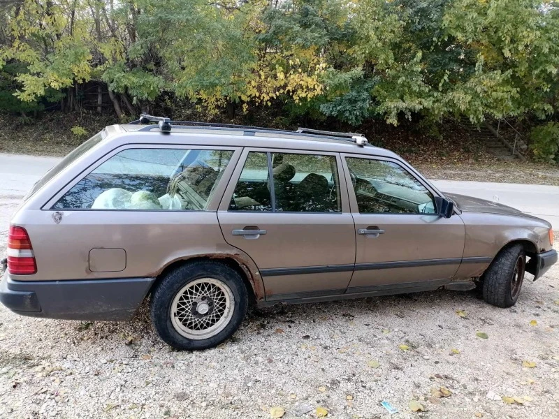 Mercedes-Benz 124, снимка 2 - Автомобили и джипове - 48313869