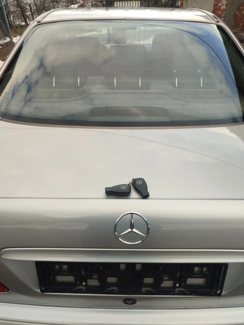 Mercedes-Benz E 200 CDI , снимка 6 - Автомобили и джипове - 48444891