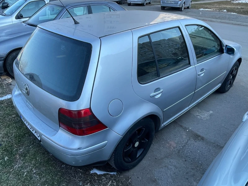 VW Golf, снимка 2 - Автомобили и джипове - 49243566