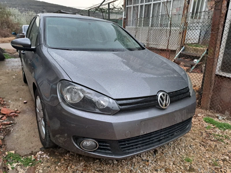 VW Golf 1.6, снимка 11 - Автомобили и джипове - 49546557