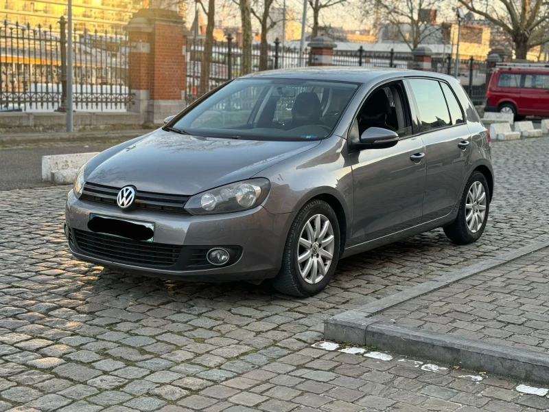 VW Golf 1.6, снимка 15 - Автомобили и джипове - 49546557