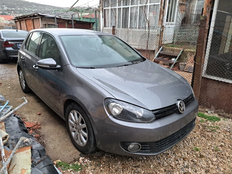 VW Golf 1.6, снимка 12 - Автомобили и джипове - 49546557