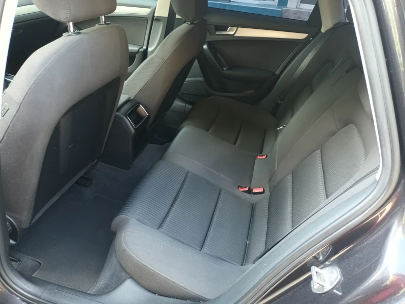 Audi A4 1.8 турбо, снимка 5 - Автомобили и джипове - 52330718