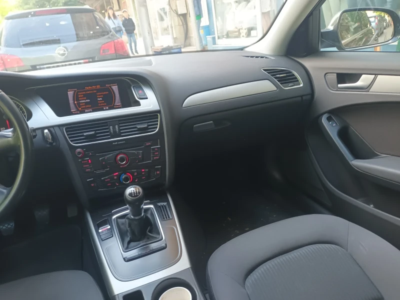 Audi A4 1.8 турбо, снимка 8 - Автомобили и джипове - 52330718