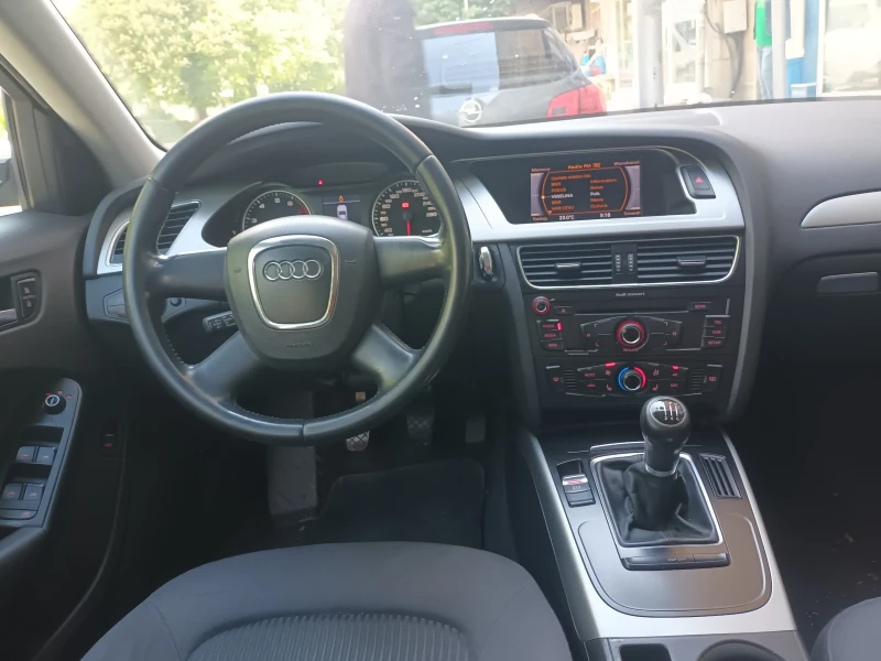 Audi A4 1.8 турбо, снимка 7 - Автомобили и джипове - 52330718