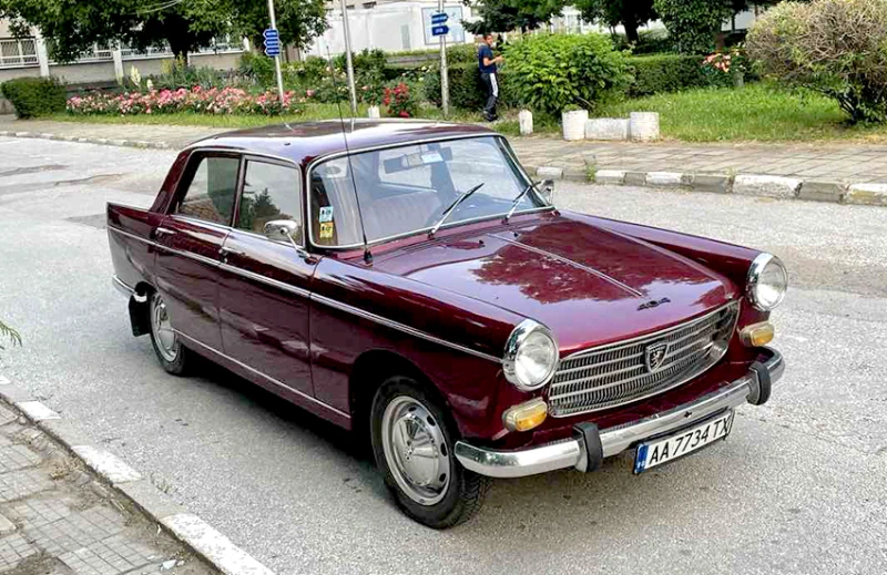 Peugeot 404