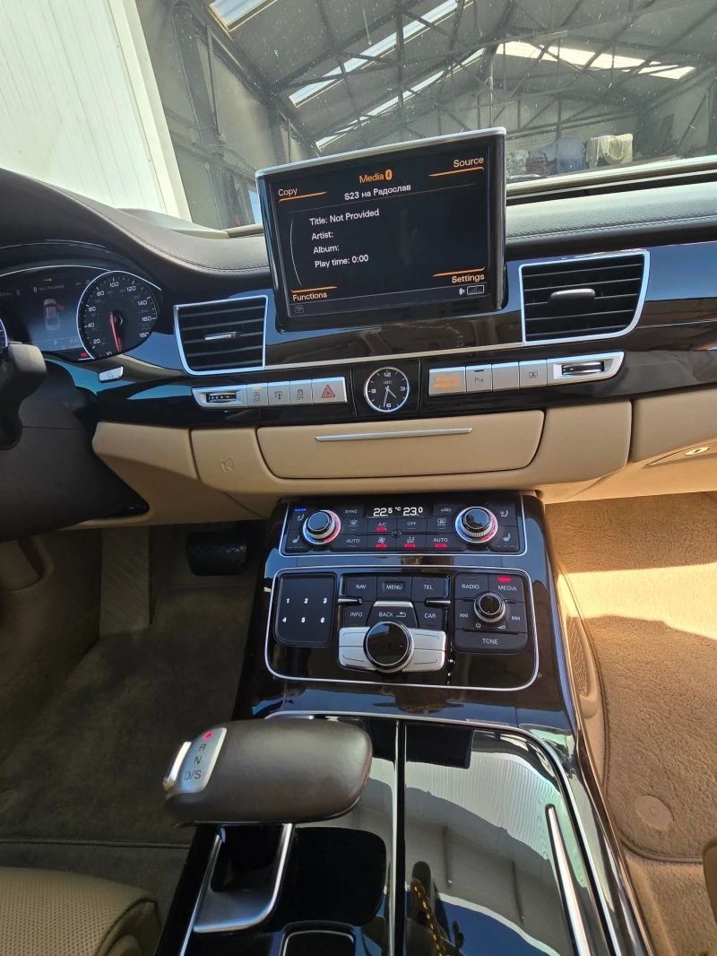 Audi A8 L 3.0 TFSI Бартер.Лизинг, снимка 12 - Автомобили и джипове - 51000674