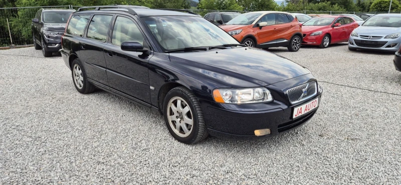 Volvo V70 2.4-140кс.АВТОМАТ, снимка 3 - Автомобили и джипове - 51055511