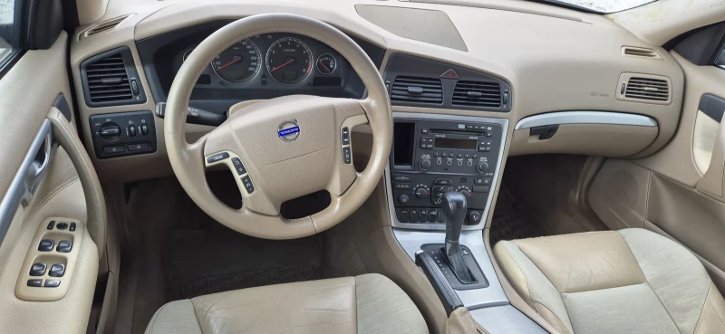 Volvo V70 2.4-140кс.АВТОМАТ, снимка 16 - Автомобили и джипове - 51055511