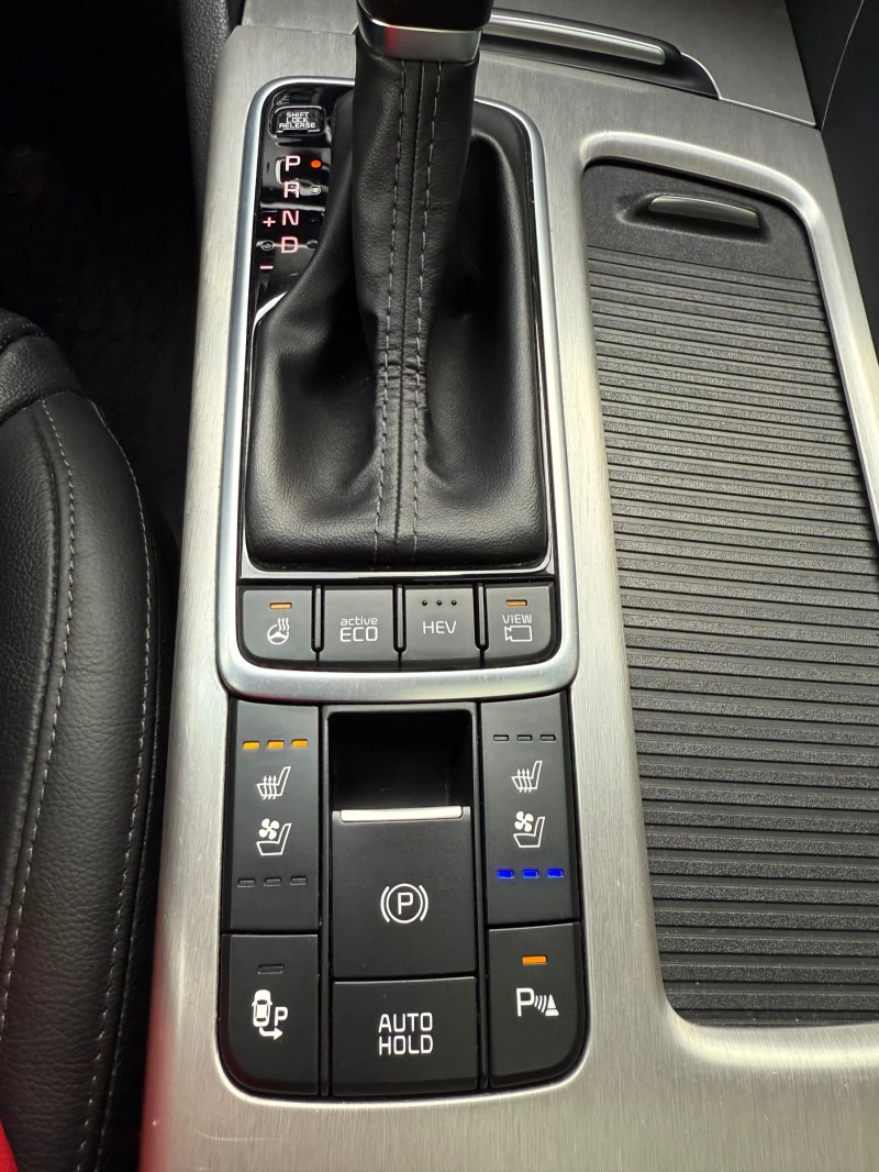 Kia Optima 2.0 Plug-in Hybrid, Premium, снимка 13 - Автомобили и джипове - 52552863