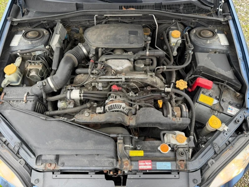 Subaru Legacy СЕДАН - 2.0 + ГАЗ , снимка 15 - Автомобили и джипове - 52886519