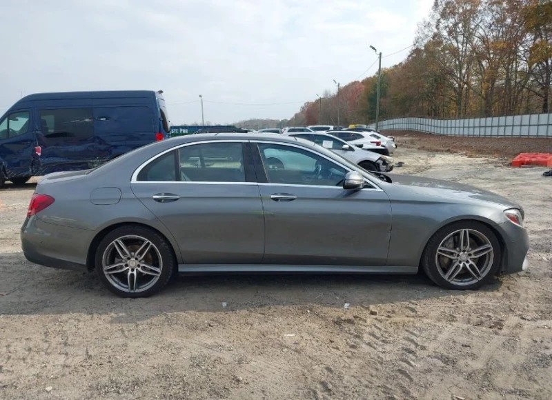 Mercedes-Benz E 300, снимка 13 - Автомобили и джипове - 53035044