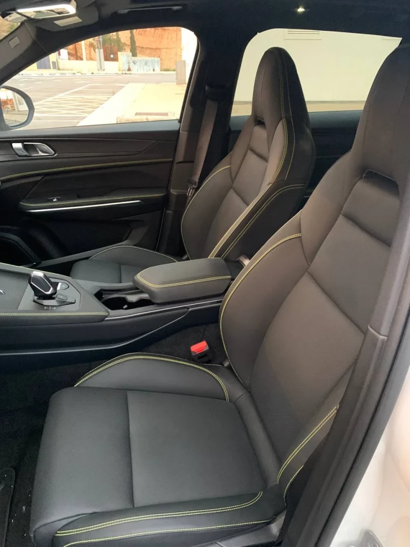 LynkCo 01 280 cv  Link in Co 01 More  Hibrido, снимка 8 - Автомобили и джипове - 53329175