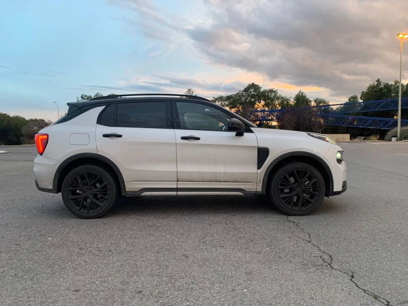 LynkCo 01 280 cv  Link in Co 01 More  Hibrido