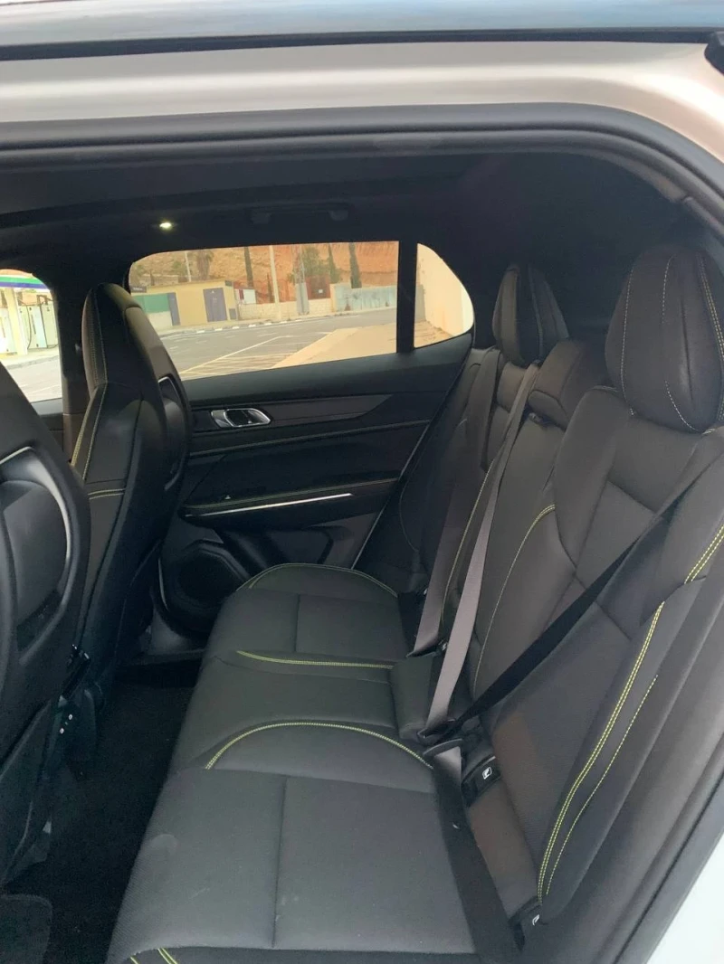 LynkCo 01 280 cv  Link in Co 01 More  Hibrido, снимка 4 - Автомобили и джипове - 53329175