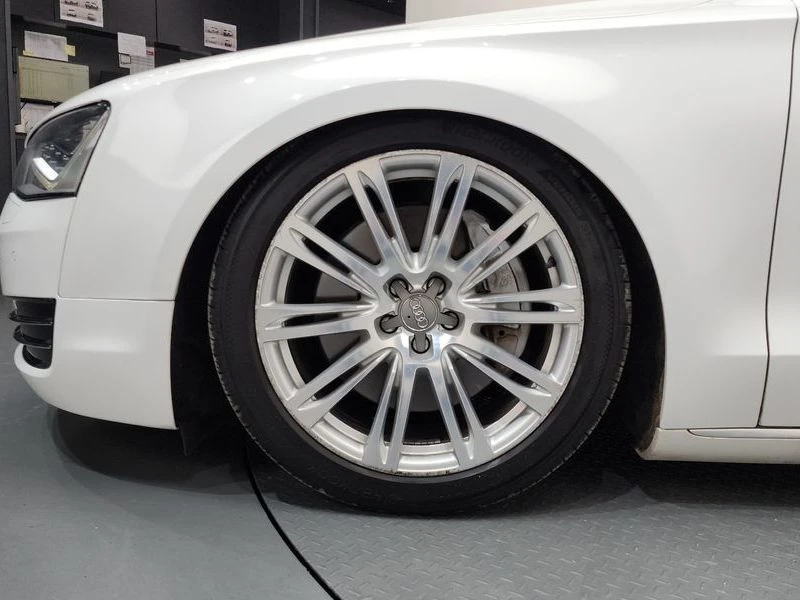 Audi A8 4.2 FSI Quattro LWB| 372к.с.| ВКЛ.ТЕХНОТЕСТ, снимка 5 - Автомобили и джипове - 55687763