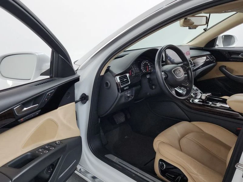 Audi A8 4.2 FSI Quattro LWB| 372к.с.| ВКЛ.ТЕХНОТЕСТ, снимка 10 - Автомобили и джипове - 55687763