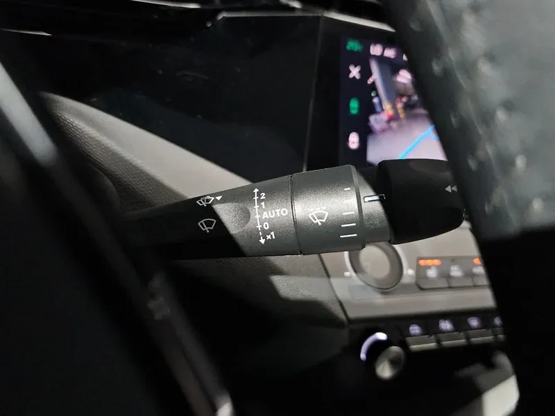 Peugeot 408 1.2 Pure Tech Allure, снимка 16 - Автомобили и джипове - 55831044