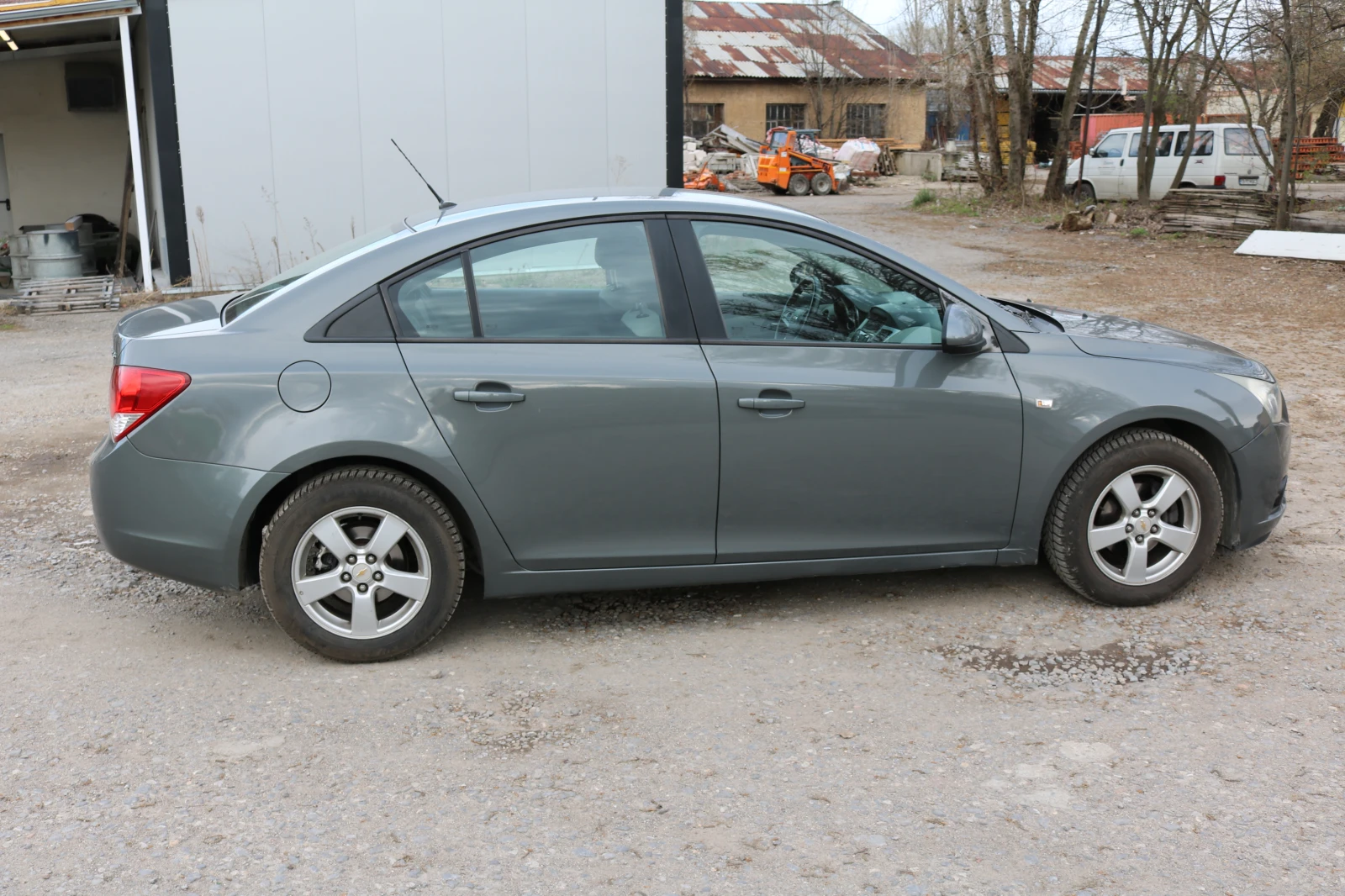 Chevrolet Cruze 1.6 - изображение 3