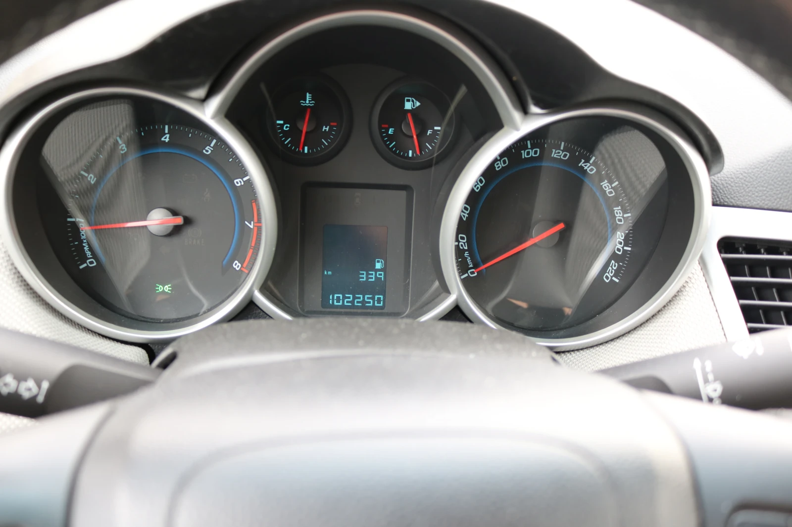 Chevrolet Cruze 1.6 - изображение 10