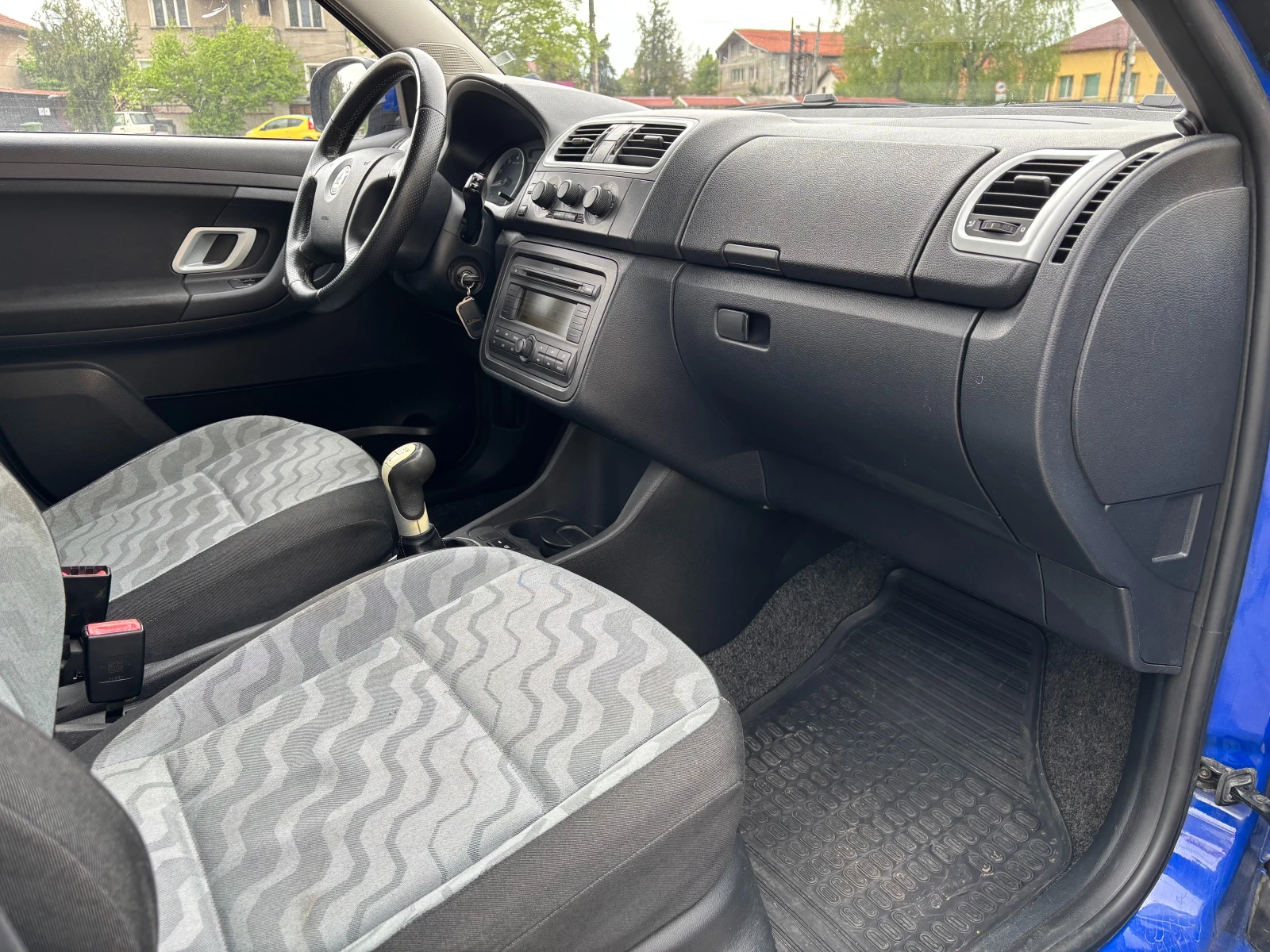 Skoda Fabia 1.2 HTP Ambiente - изображение 9