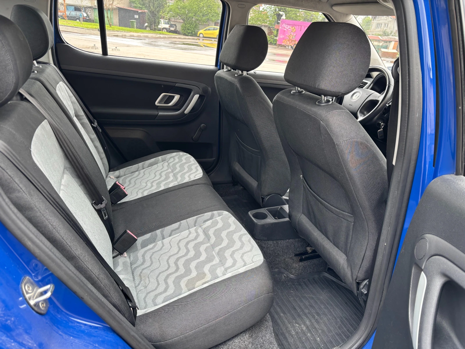 Skoda Fabia 1.2 HTP Ambiente - изображение 10