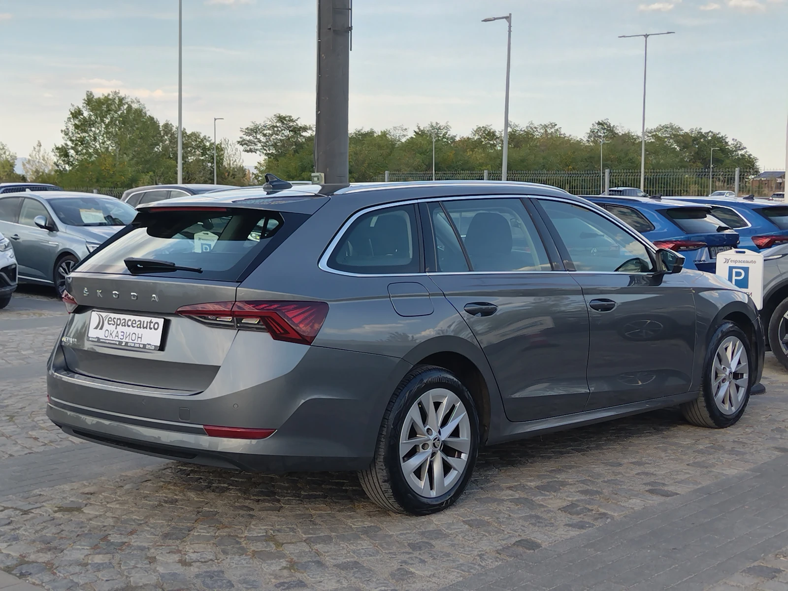 Skoda Octavia 2.0TDI/150к.с Style - изображение 5