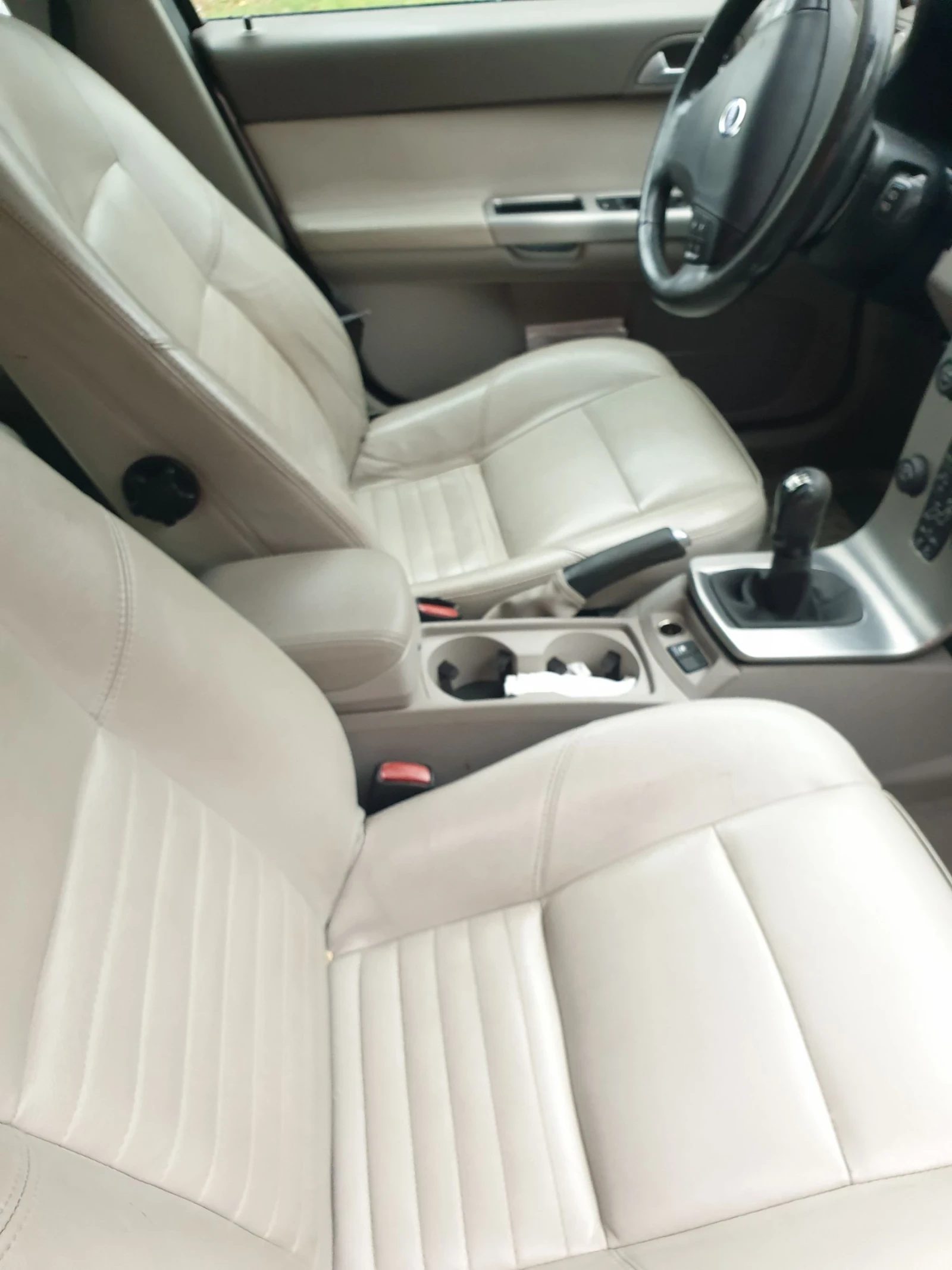 Volvo V50  - изображение 3