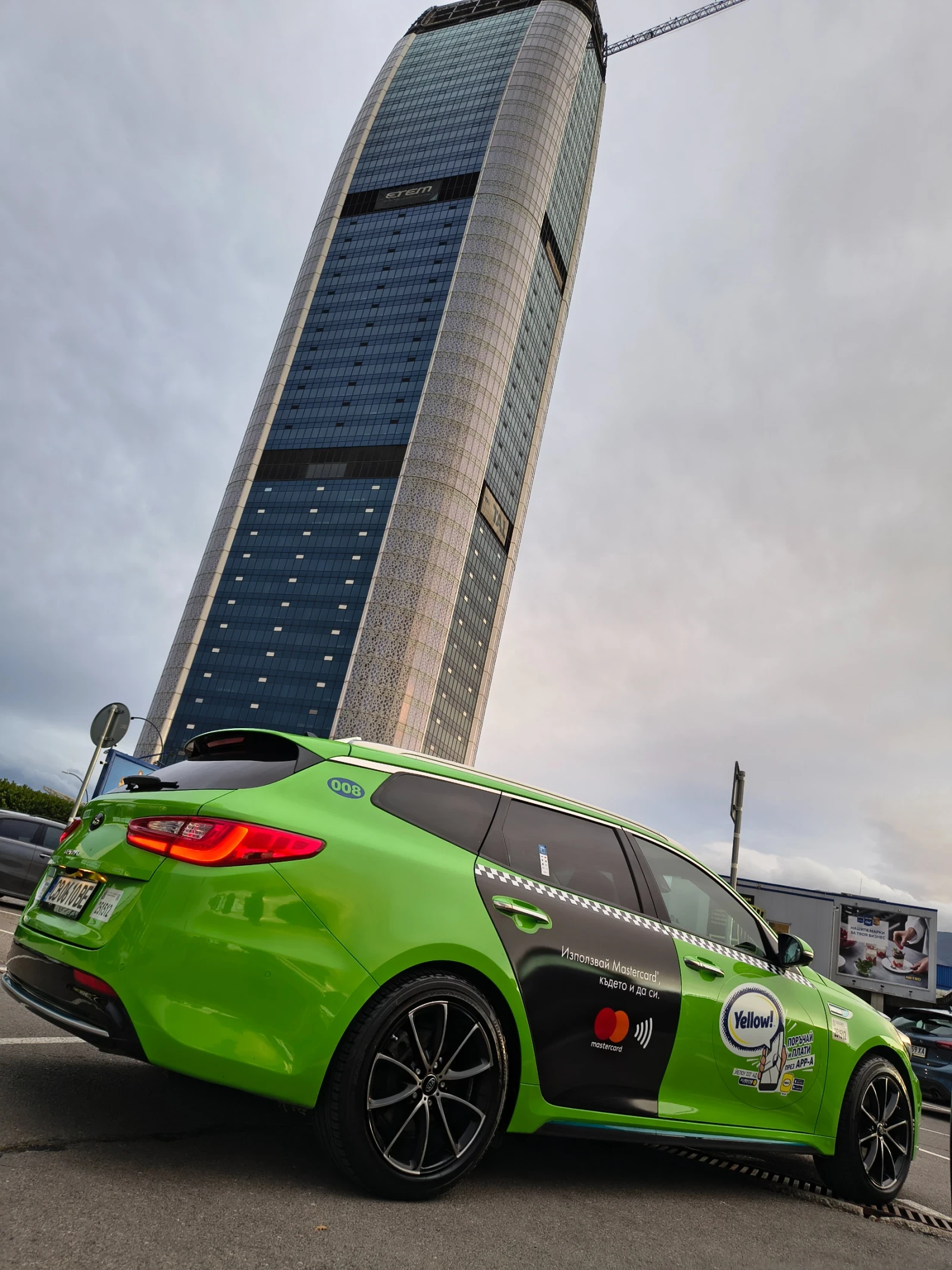 Kia Optima 2.0 Plug-in Hybrid, Premium - изображение 2