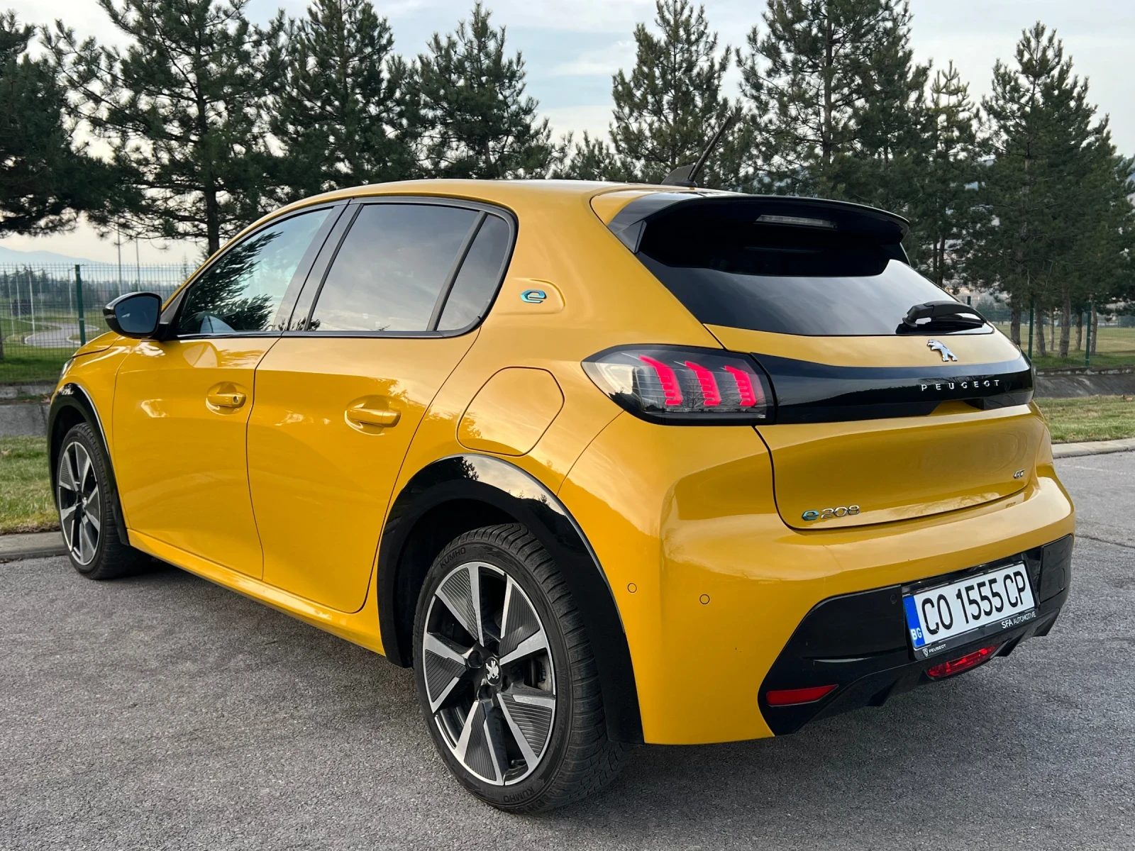 Peugeot 208 GT * ОТ ПРЕДСТАВИТЕЛСТВО - SFA*  - изображение 6