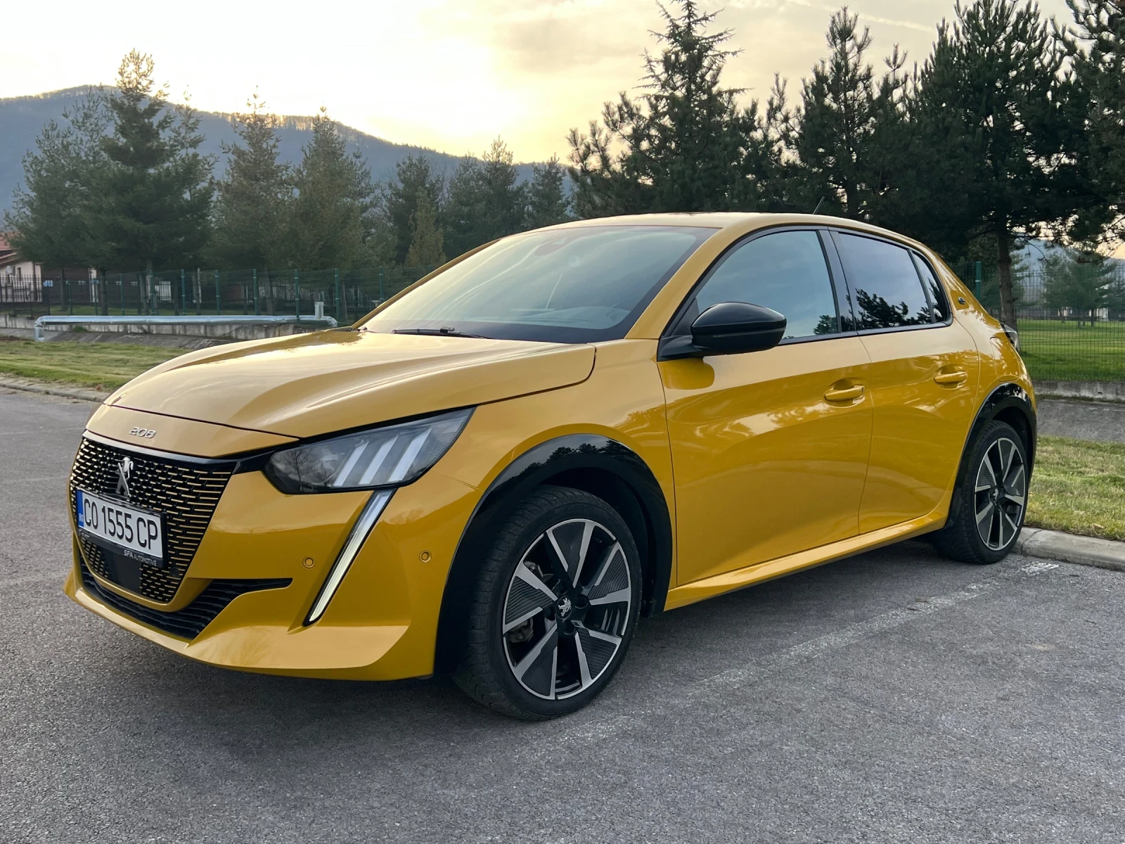 Peugeot 208 GT * ОТ ПРЕДСТАВИТЕЛСТВО - SFA*  - изображение 5