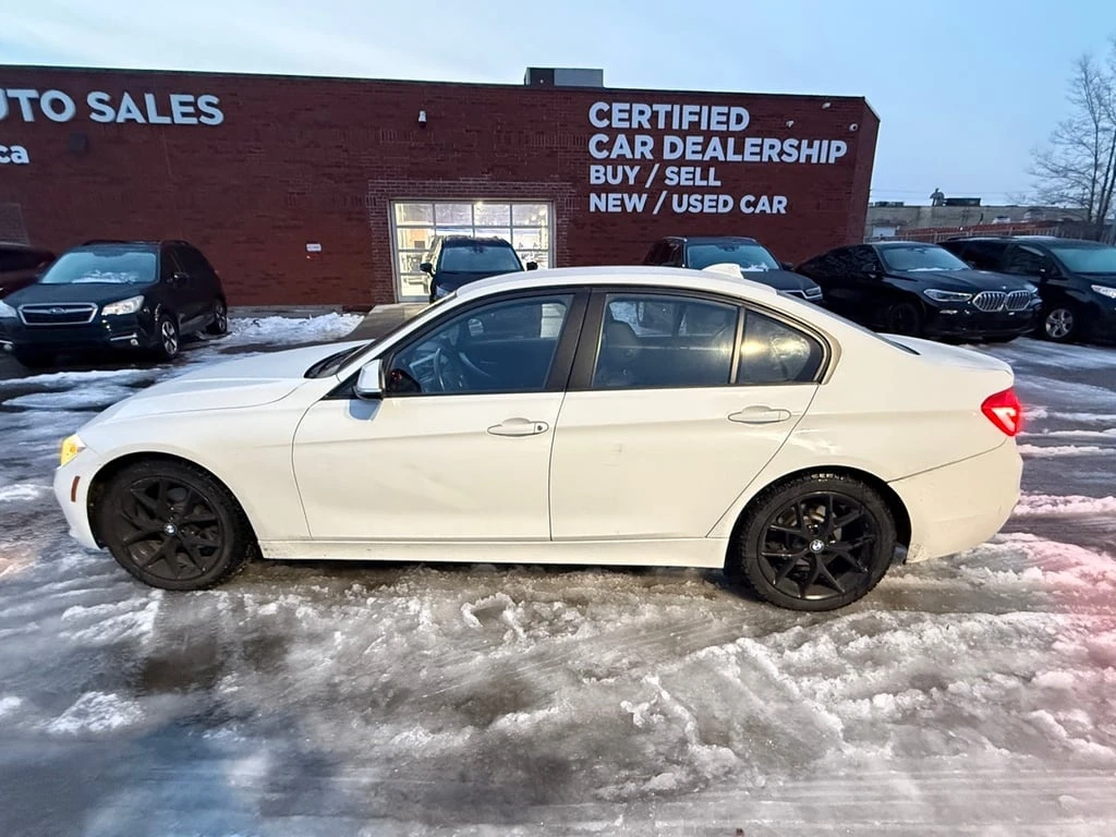 BMW 320 * 320i xDrive * CARFAX * БЕЗ ПЪРВОНАЧАЛНА ВНОСКА - изображение 2