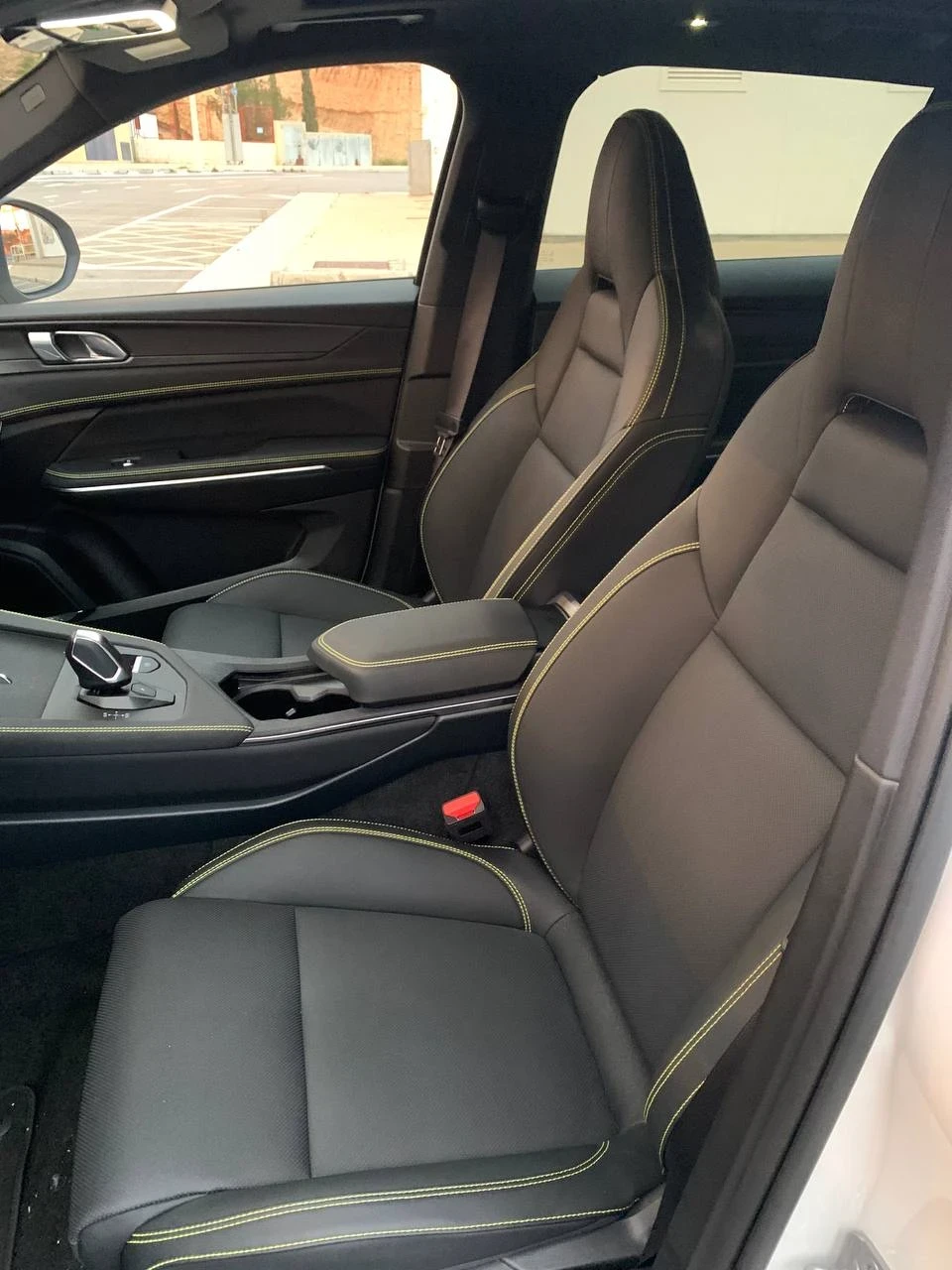 LynkCo 01 280 cv  Link in Co 01 More  Hibrido - изображение 8