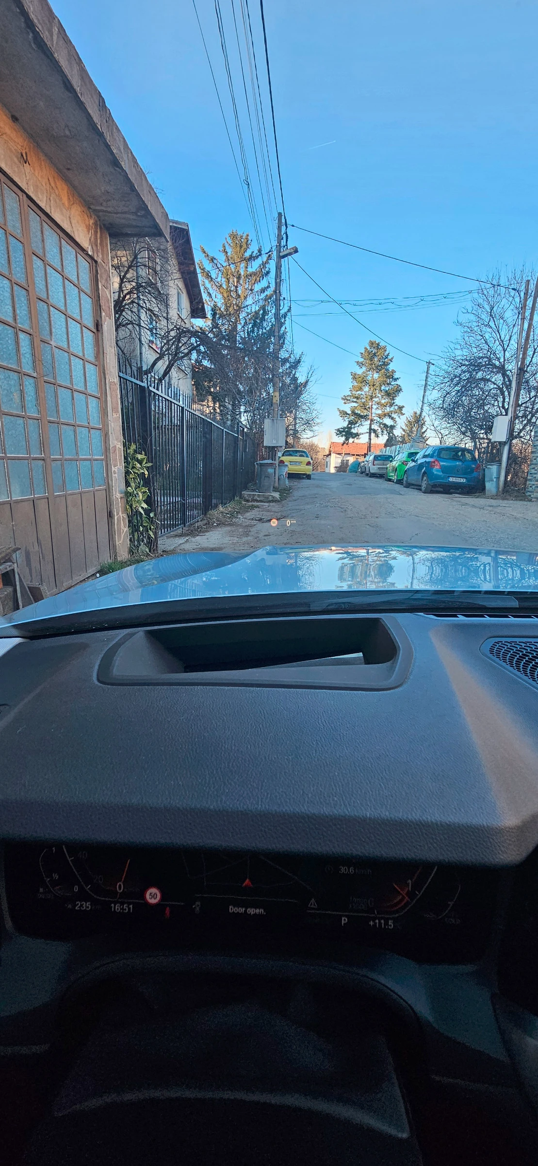 BMW 320 Heads up//Panorama// Harman/Kardon, снимка 17 - Автомобили и джипове - 53773108