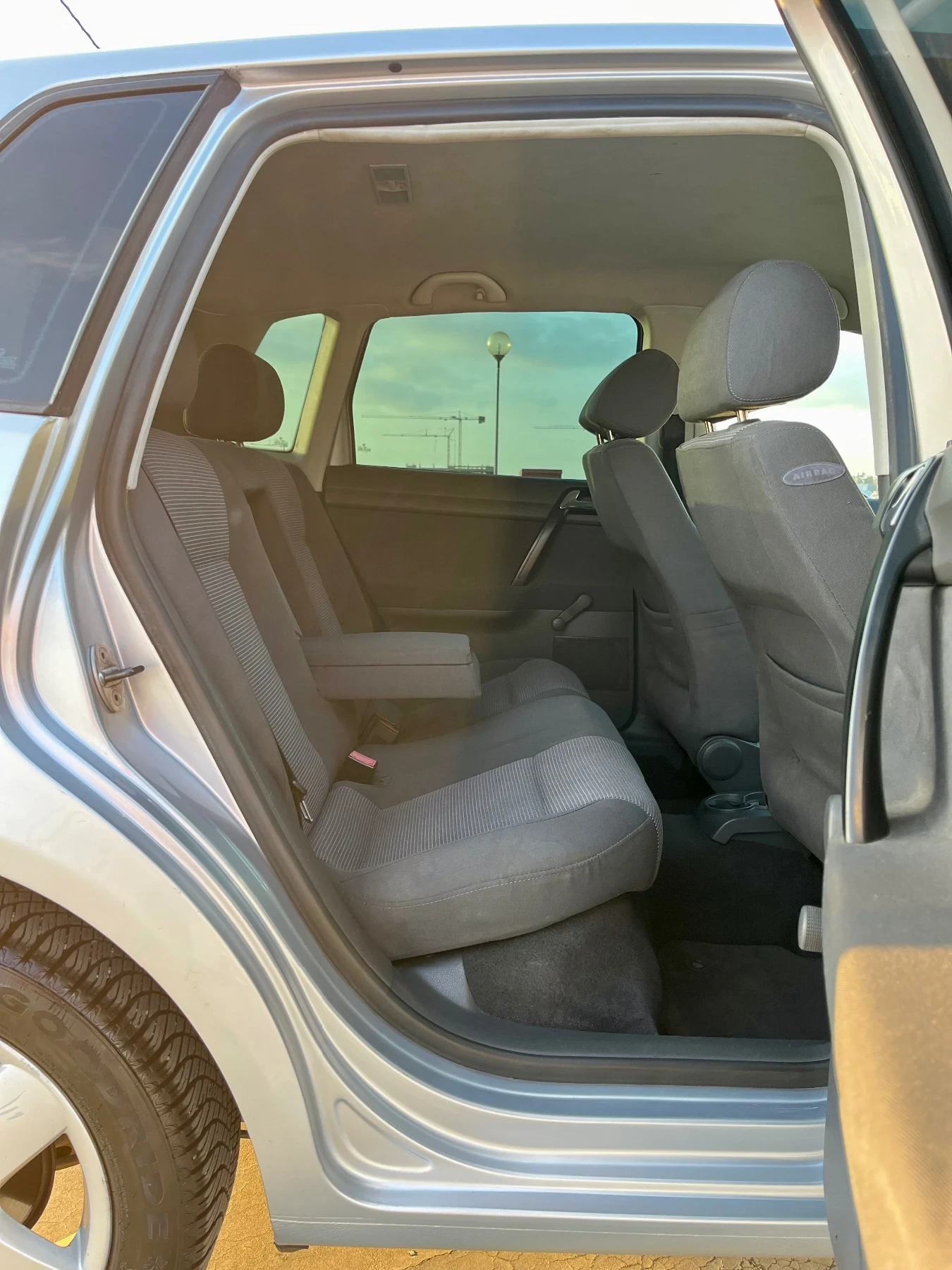 VW Polo 1.9TDI 101кс Обслужена * ТОП, снимка 11 - Автомобили и джипове - 53839333